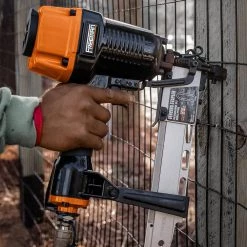 Pneumatic 10.5-Gauge 1-9/16 in. Fencing Stapler with Adjustable Metal Belt Hook and Case by Freeman -Deals Freeman Store freeman pneumatic staplers pfs105 44 1000