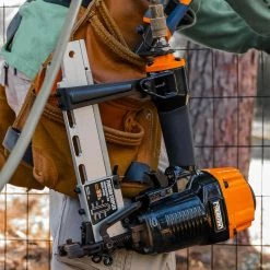 Pneumatic 10.5-Gauge 1-9/16 in. Fencing Stapler with Adjustable Metal Belt Hook and Case by Freeman -Deals Freeman Store freeman pneumatic staplers pfs105 fa 1000